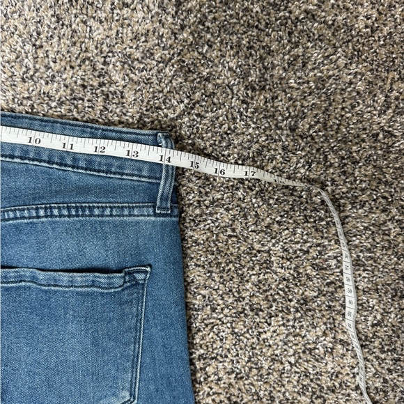 Old Navy Wow Straight Jeans 6 - Picture 6 of 8
